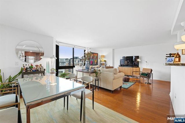 700 Grove Street 11E, Jersey City, NJ 07310