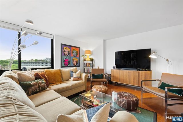700 Grove Street 11E, Jersey City, NJ 07310