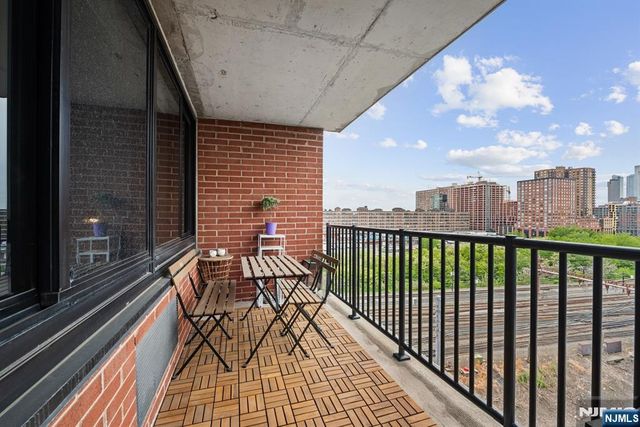 700 Grove Street 11E, Jersey City, NJ 07310