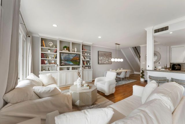 1260 Fountain View Drive 171, Houston, TX 77057