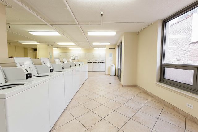 440 N Wabash Avenue 2003, Chicago, IL 60611