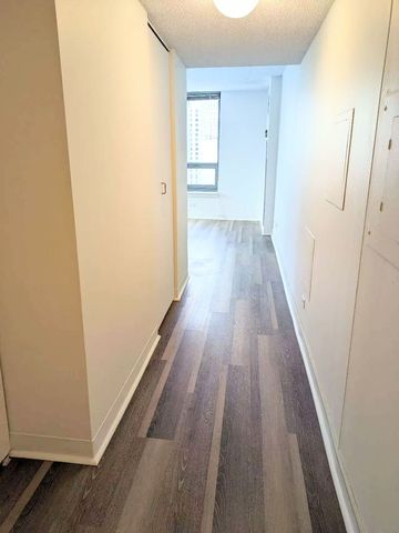 440 N Wabash Avenue 2003, Chicago, IL 60611