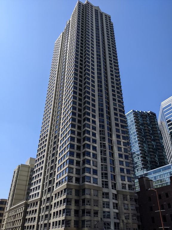 440 N Wabash Avenue 2003, Chicago, IL 60611