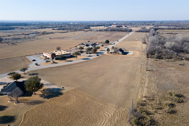 2601 James Road 3&4, Granbury, TX 76049