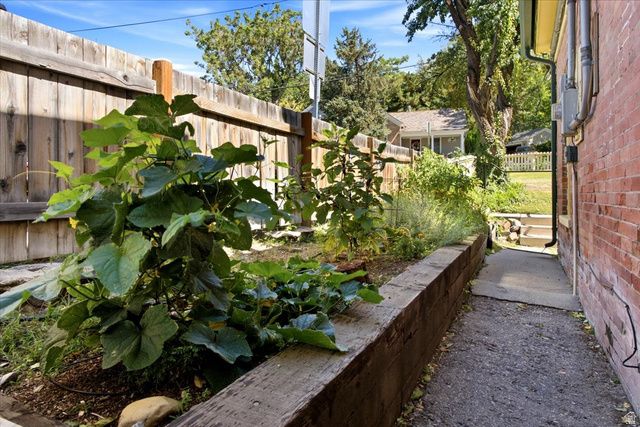 329 N ALMOND, Salt Lake City, UT 84103