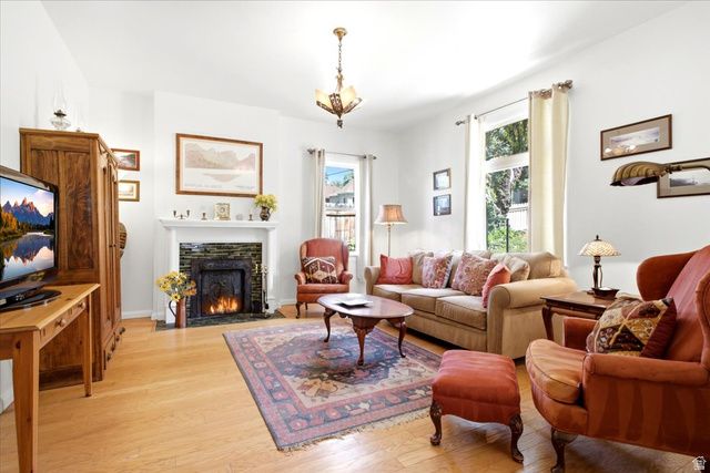 329 N ALMOND, Salt Lake City, UT 84103