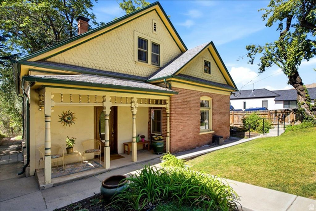 329 N ALMOND, Salt Lake City, UT 84103 — exterior