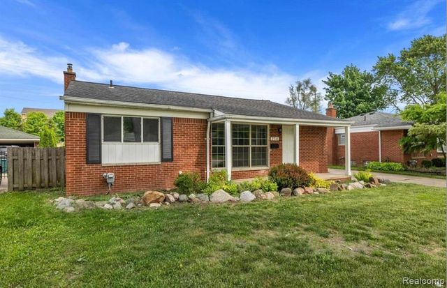 254 Redwood Drive, Troy, MI 48083