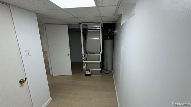 254 Redwood Drive, Troy, MI 48083