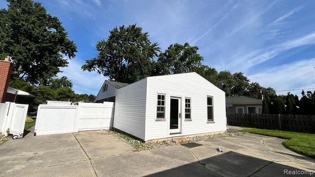 254 Redwood Drive, Troy, MI 48083