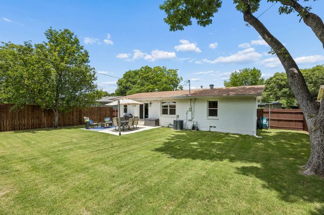 11328 Flamingo Lane, Dallas, TX 75218