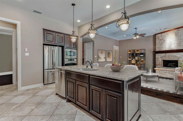 107 Cherry Bark Place, Montgomery, TX 77316