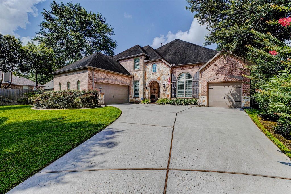 107 Cherry Bark Place, Montgomery, TX 77316