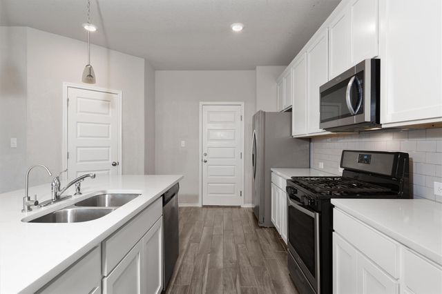 222 Jaycen LN, New Braunfels, TX 78130