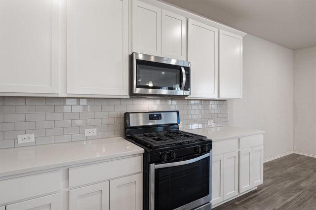 222 Jaycen LN, New Braunfels, TX 78130