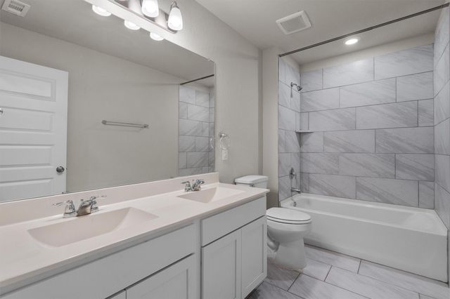 222 Jaycen LN, New Braunfels, TX 78130