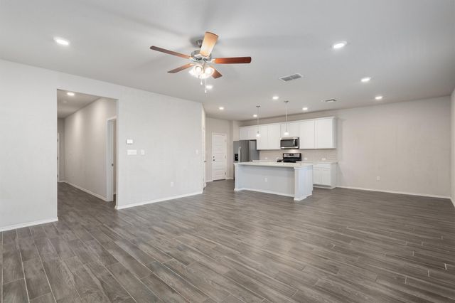 222 Jaycen LN, New Braunfels, TX 78130