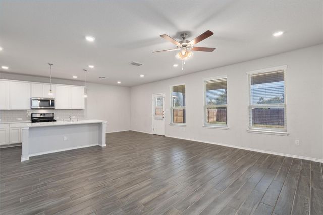 222 Jaycen LN, New Braunfels, TX 78130