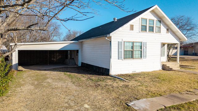 108 W Stroud Street, Frost, TX 76641