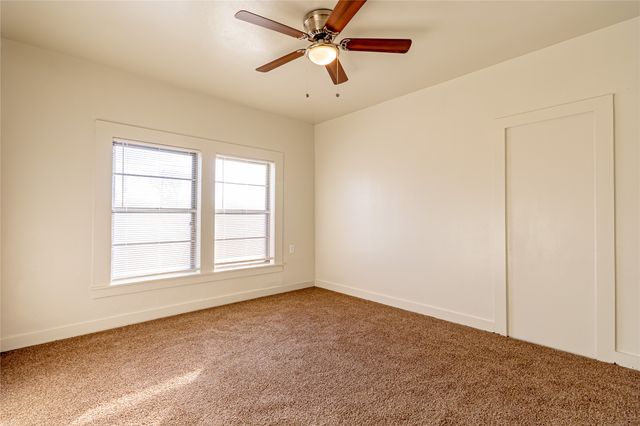 108 W Stroud Street, Frost, TX 76641