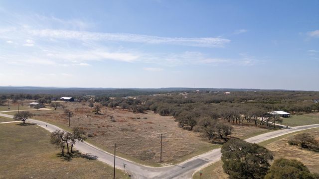 100 S Waterbuck WAY, Lampasas, TX 76550