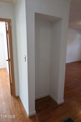 1602 Aaron Way, Kingsport, TN 37664