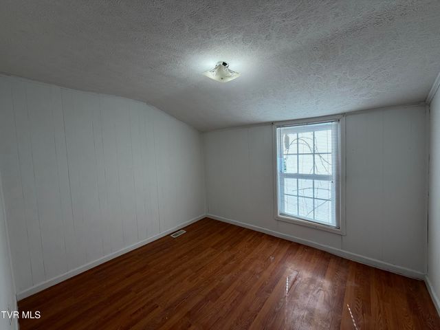 1602 Aaron Way, Kingsport, TN 37664