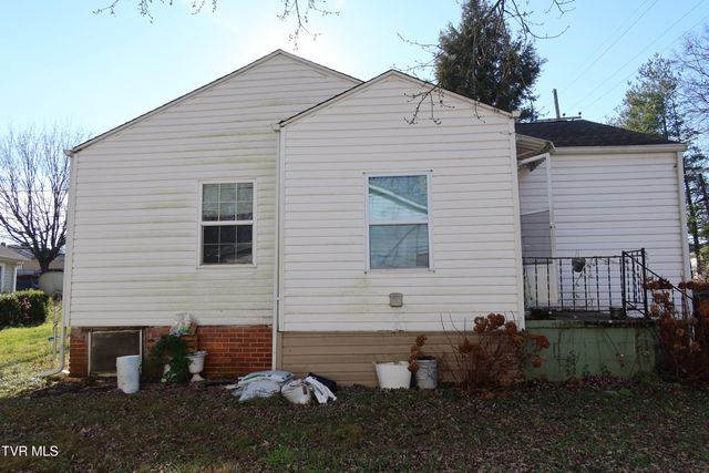 1602 Aaron Way, Kingsport, TN 37664