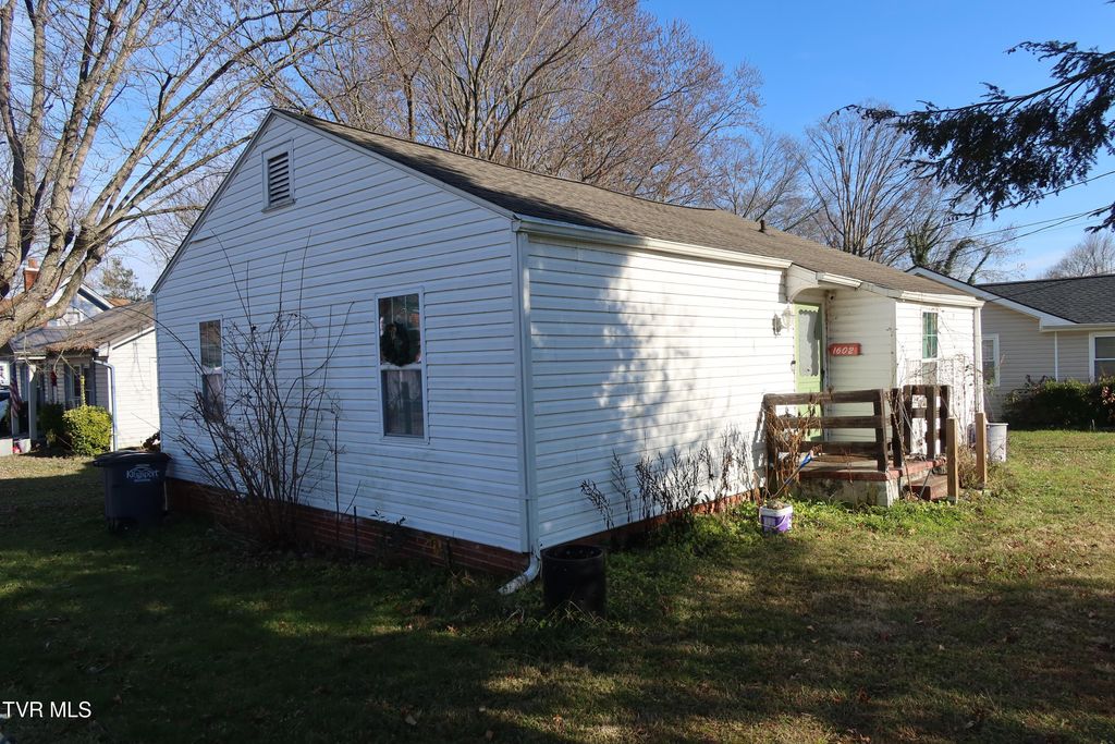 1602 Aaron Way, Kingsport, TN 37664