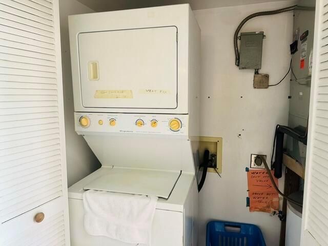 5981 Vía Vermilya 405, Lantana, FL 33462
