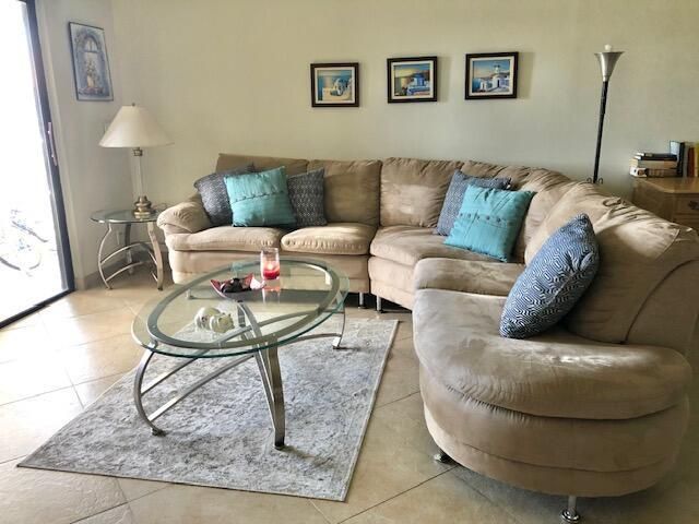5981 Vía Vermilya 405, Lantana, FL 33462