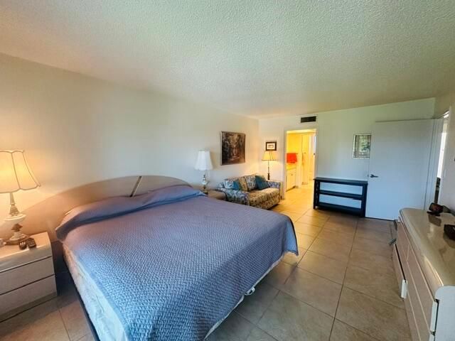 5981 Vía Vermilya 405, Lantana, FL 33462