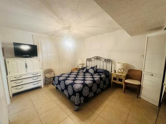 5981 Vía Vermilya 405, Lantana, FL 33462