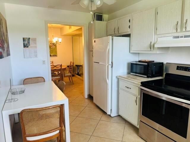 5981 Vía Vermilya 405, Lantana, FL 33462