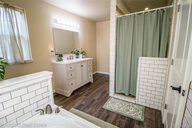 9039 Riverview Court, Montrose Charter Township, MI 48433