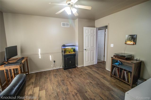 9039 Riverview Court, Montrose Charter Township, MI 48433
