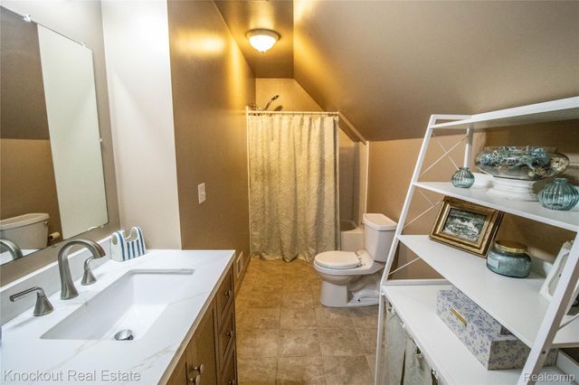 9039 Riverview Court, Montrose Charter Township, MI 48433