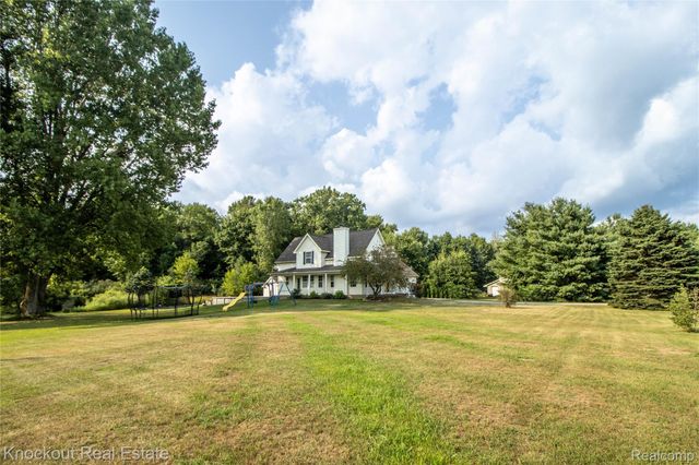 9039 Riverview Court, Montrose Charter Township, MI 48433
