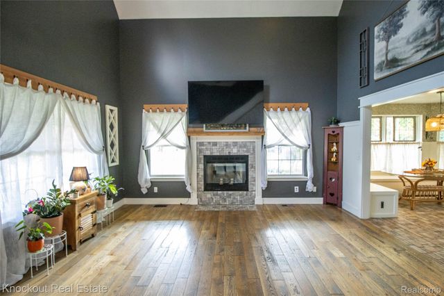 9039 Riverview Court, Montrose Charter Township, MI 48433