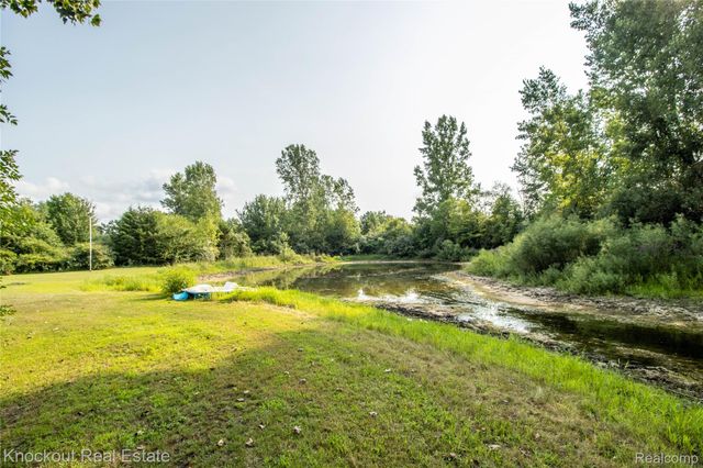 9039 Riverview Court, Montrose Charter Township, MI 48433