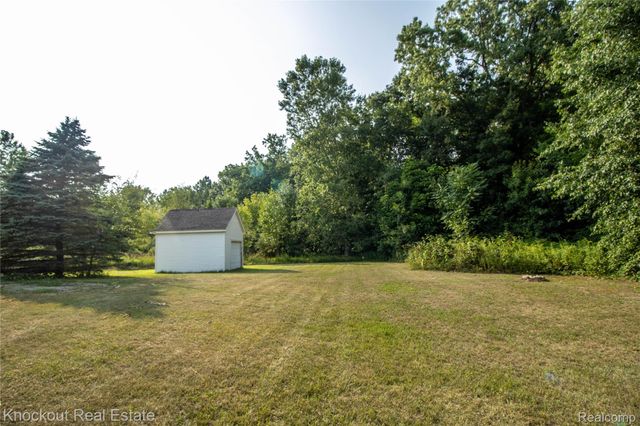 9039 Riverview Court, Montrose Charter Township, MI 48433