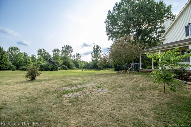 9039 Riverview Court, Montrose Charter Township, MI 48433