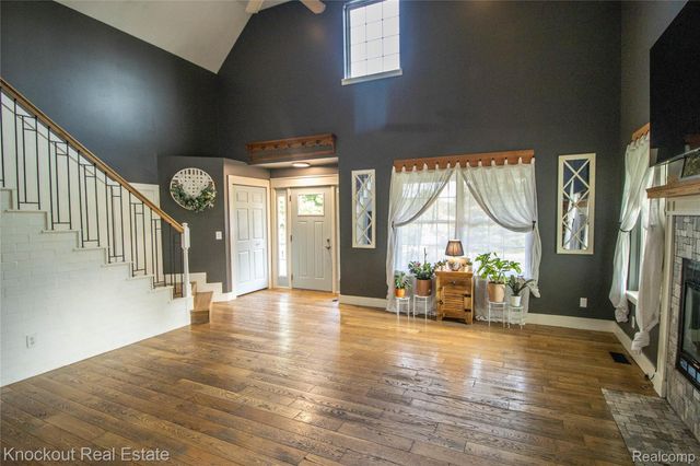 9039 Riverview Court, Montrose Charter Township, MI 48433