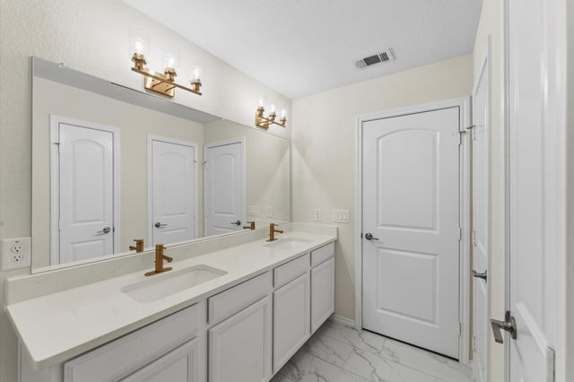 1822 Calabasas Way, Houston, TX 77080