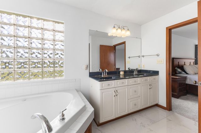 11468 Beacom Road, Sunbury, OH 43074