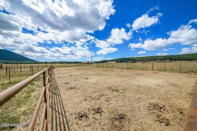 6555 N CHAMBERS Drive, Flagstaff, AZ 86001