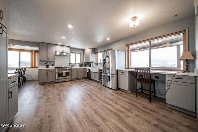 6555 N CHAMBERS Drive, Flagstaff, AZ 86001