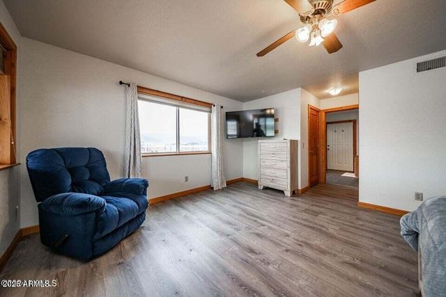 6555 N CHAMBERS Drive, Flagstaff, AZ 86001