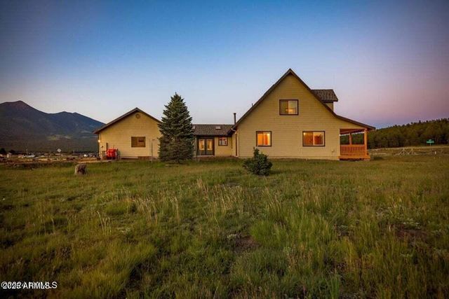 6555 N CHAMBERS Drive, Flagstaff, AZ 86001