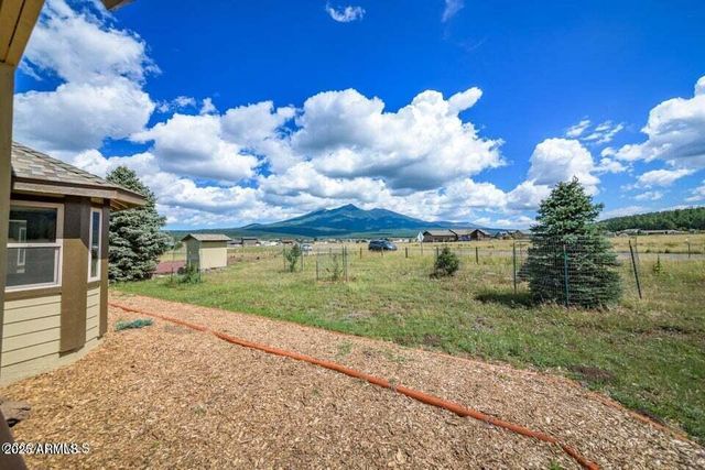 6555 N CHAMBERS Drive, Flagstaff, AZ 86001